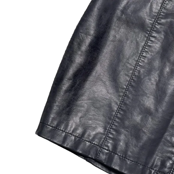 Free People Black Vegan Faux Leather "Oh Snap" Leather Mini Skirt - Size 0 - Picture 3 of 12